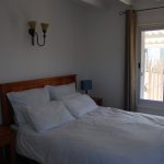 4. Main bedroom en suite with queen size bed